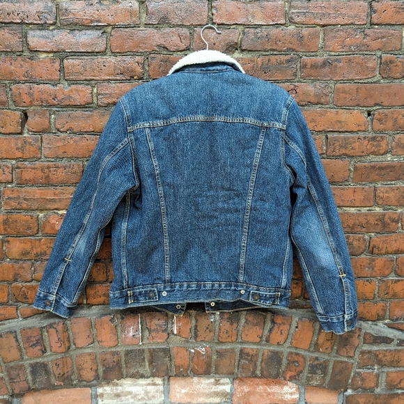 Levi's Sherpa Trucker Jacket - Picture 4 of 8